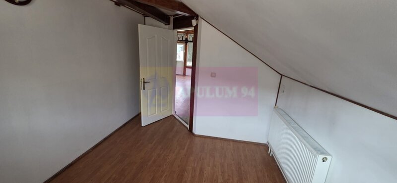 Vila de vanzare cu 5 camere in Busteni