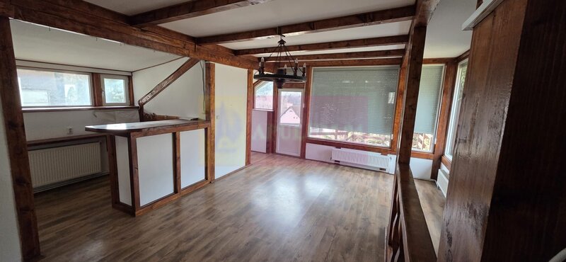 Vila de vanzare cu 5 camere in Busteni