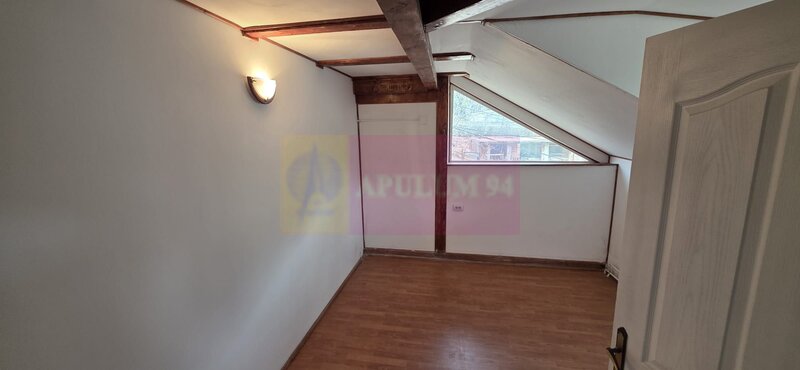 Vila de vanzare cu 5 camere in Busteni