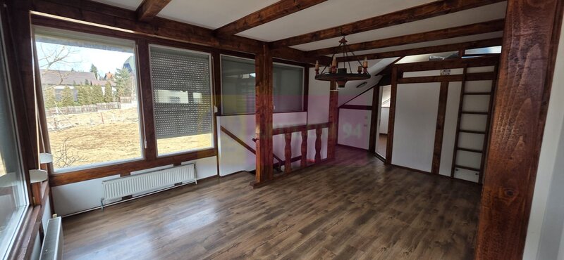 Vila de vanzare cu 5 camere in Busteni